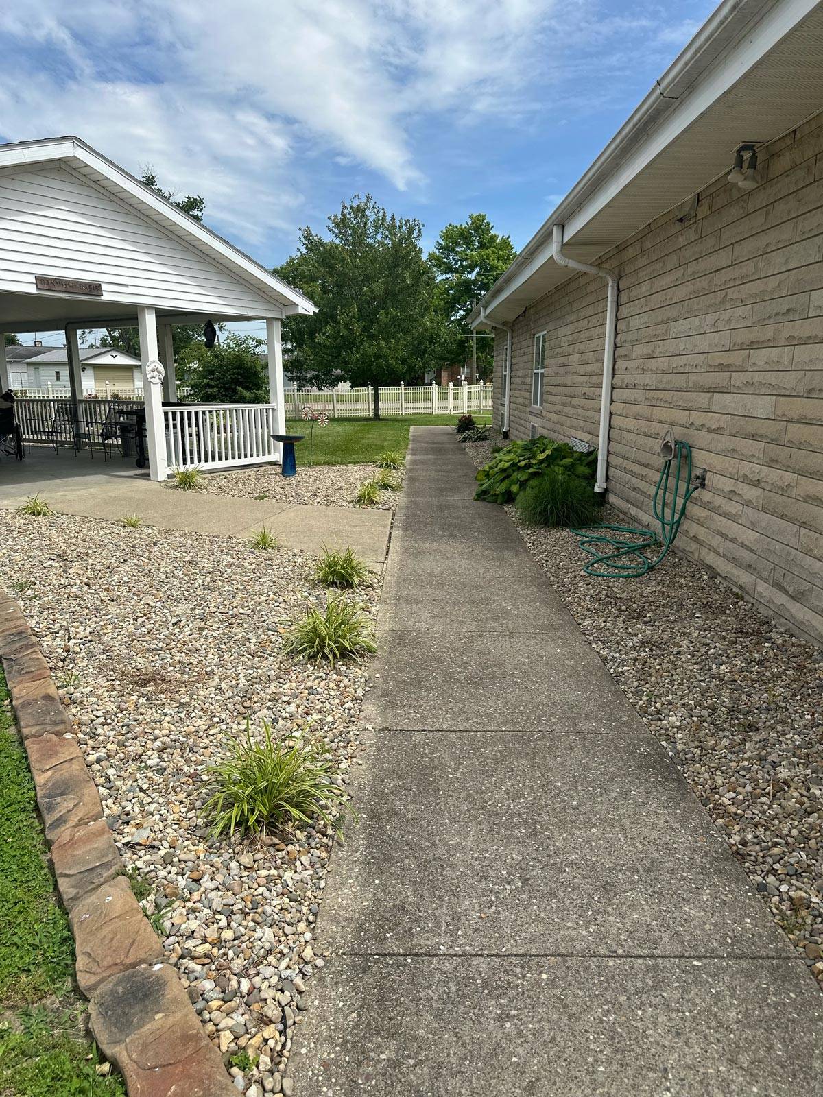 An exterior shot of the Oakview facility, from the Oakview Gallery.